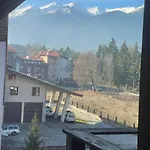 Mountain View 1-bedroom Few Steps From Piste And Gondola Lift شقة