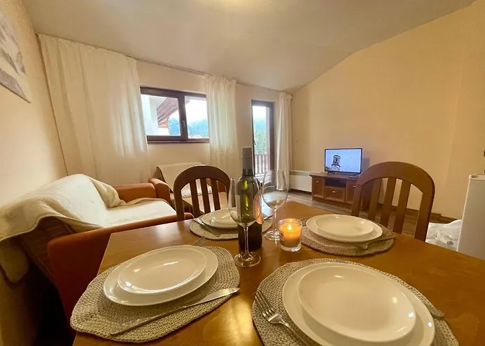 Mountain View 1-bedroom Few Steps From Piste And Gondola Lift Apartment Bansko