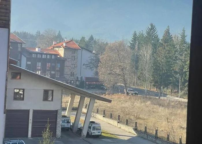 Mountain View 1-bedroom Few Steps From Piste And Gondola Lift Apartment